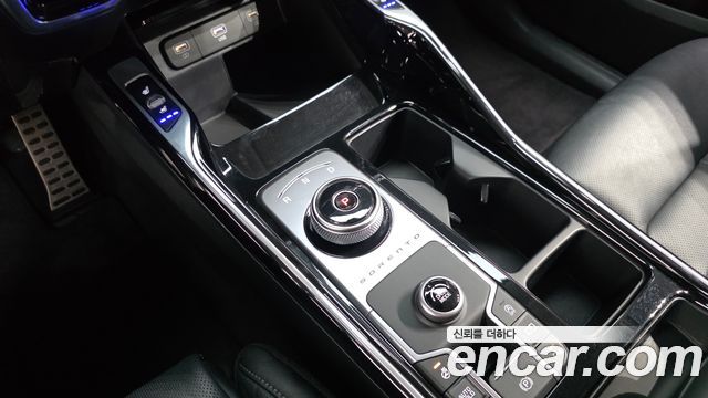 Kia Sorento 2023 — photo 12