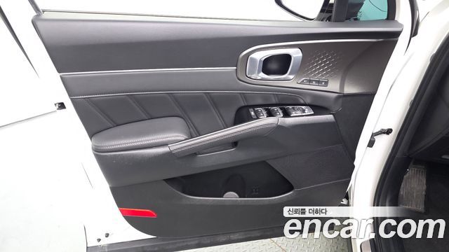 Kia Sorento 2023 — photo 14