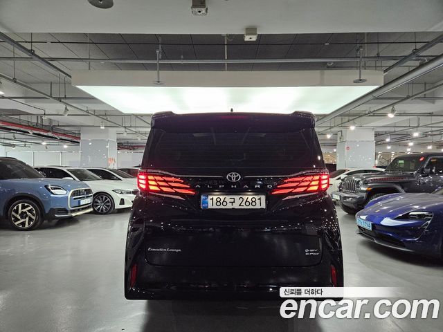 Toyota Alphard 2025 — photo 3