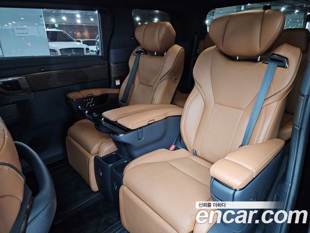 Toyota Alphard 2025 — photo 7