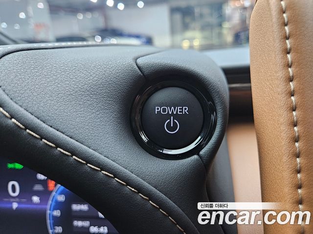 Toyota Alphard 2025 — photo 19