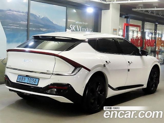 Kia EV6 2023 — photo 2