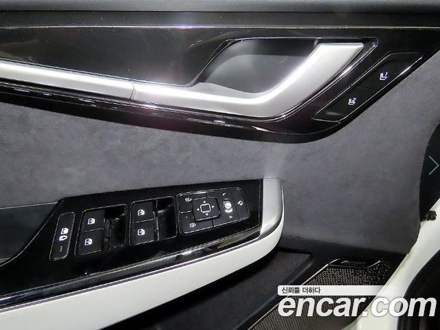 Kia EV6 2023 — photo 13