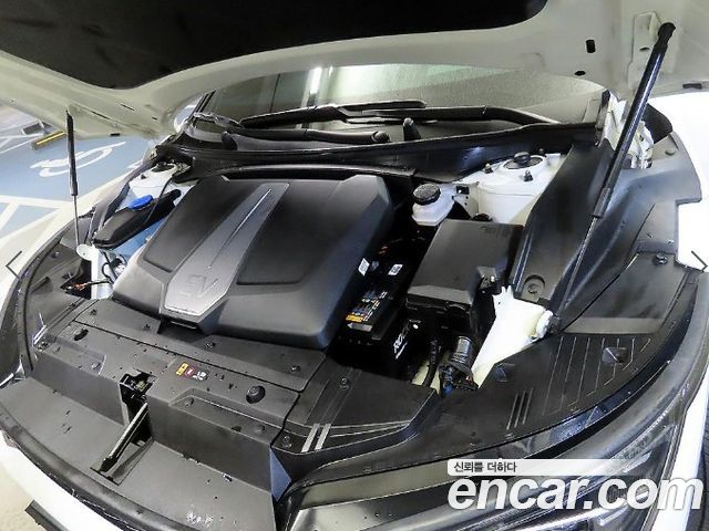 Kia EV6 2023 — photo 19