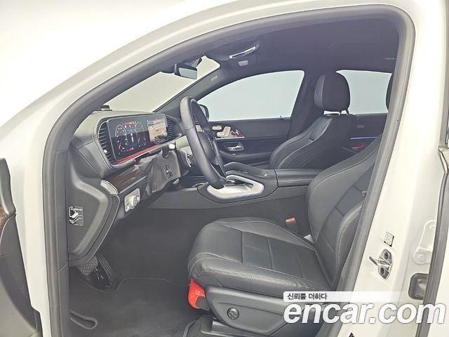 Mercedes-Benz GLE-Class 2026 — photo 11