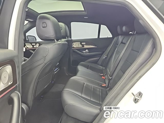 Mercedes-Benz GLE-Class 2026 — photo 12