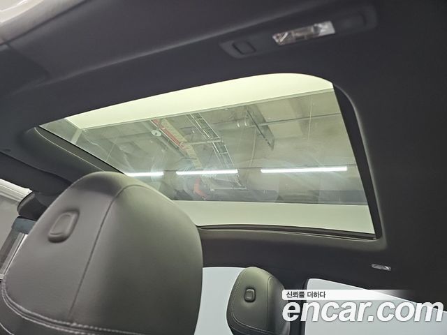 Mercedes-Benz GLE-Class 2026 — photo 14