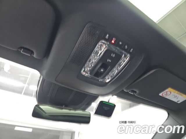 Mercedes-Benz GLE-Class 2026 — photo 18