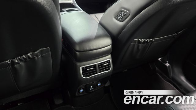 Hyundai Santafe 2021 — photo 30