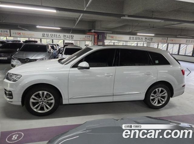 Audi Q7 2019 — photo 2