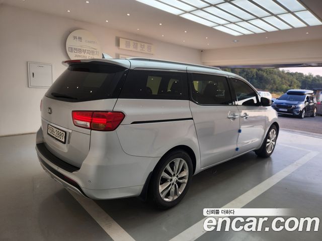 Kia Canival 2016 — photo 4
