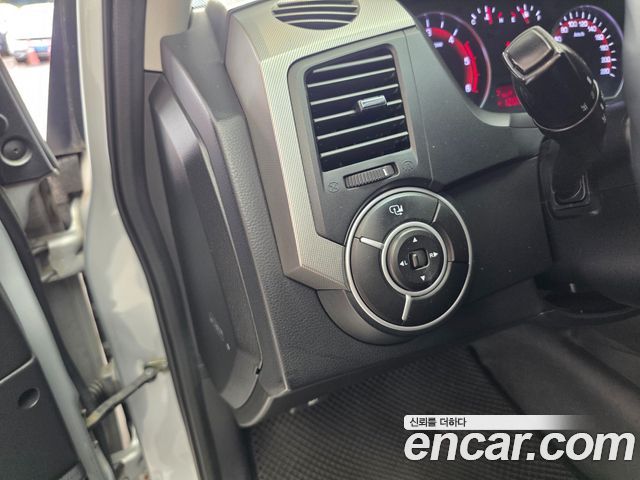 KG Mobility KORANDO 2012 — photo 13