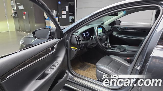 Hyundai Grandeur 2018 — photo 13