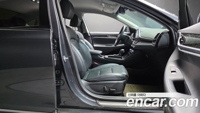 Hyundai Grandeur 2018 — photo 16