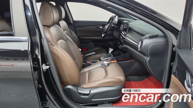 Kia K3 2019 — photo 16