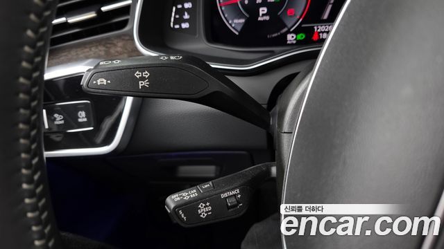 Audi A6 2020 — photo 17
