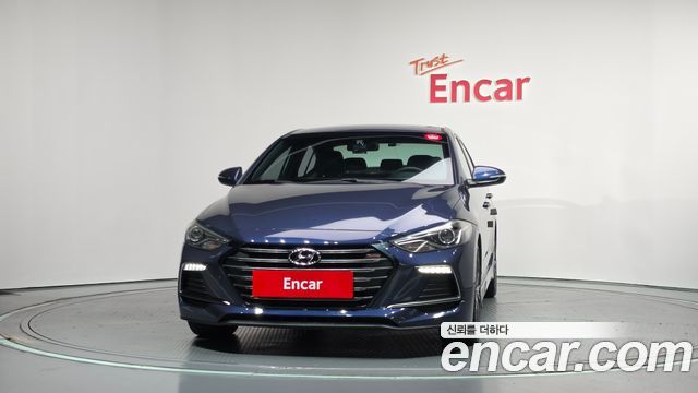 Hyundai AVANTE 2018 — photo 3