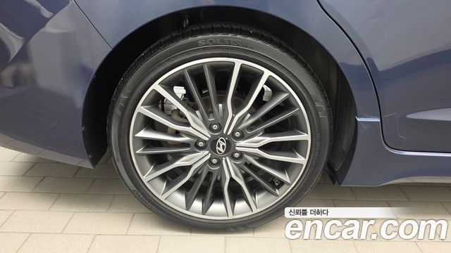 Hyundai AVANTE 2018 — photo 5