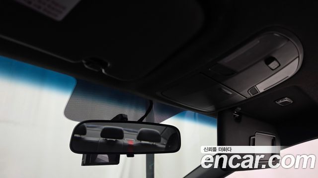 Hyundai AVANTE 2018 — photo 23