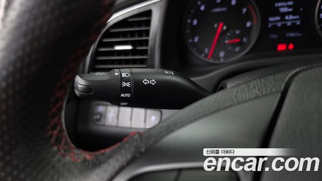 Hyundai AVANTE 2018 — photo 24