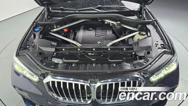 BMW X5 2021 — photo 6