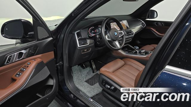 BMW X5 2021 — photo 13