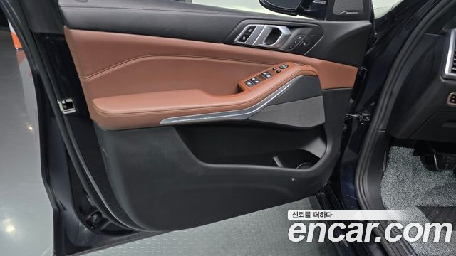 BMW X5 2021 — photo 14