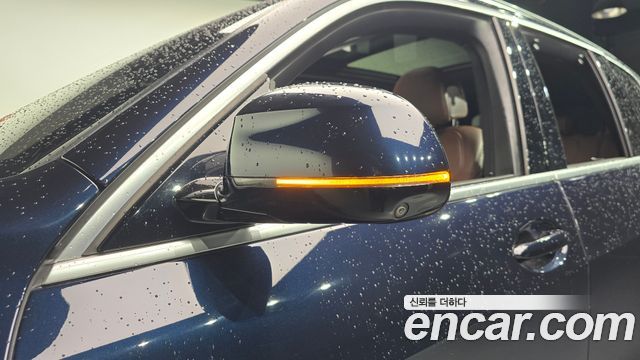 BMW X5 2021 — photo 31
