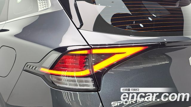 Kia Sportage 2022 — photo 9