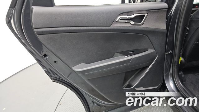 Kia Sportage 2022 — photo 15