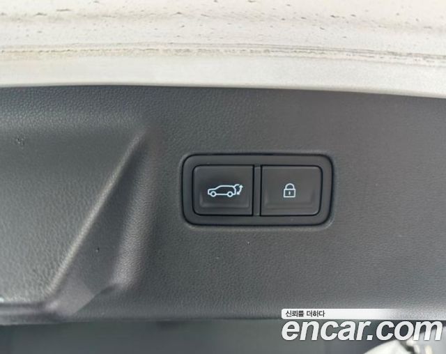 Hyundai Santafe 2025 — photo 8