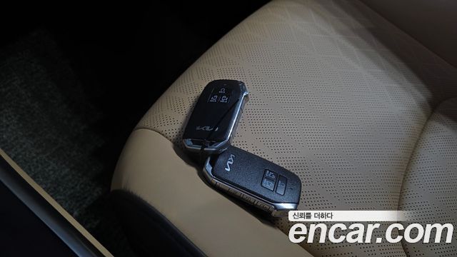 Kia Canival 2022 — photo 22
