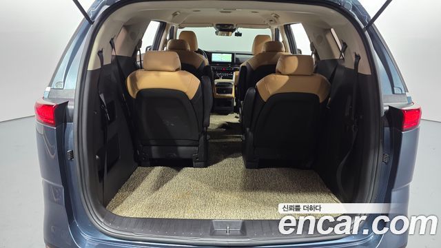 Kia Canival 2022 — photo 23