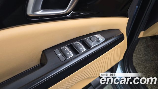 Kia Canival 2022 — photo 24