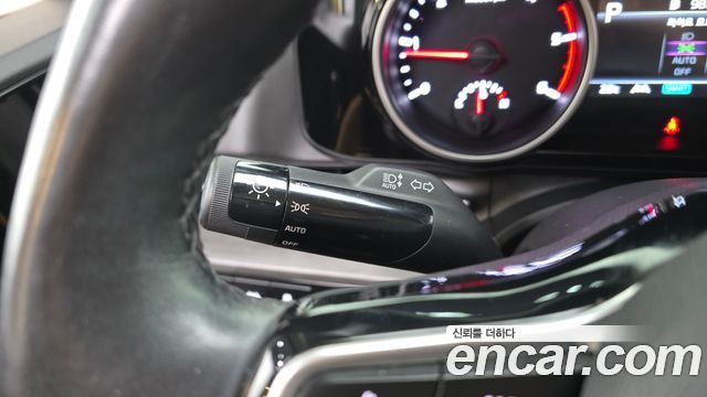 Kia Canival 2022 — photo 25