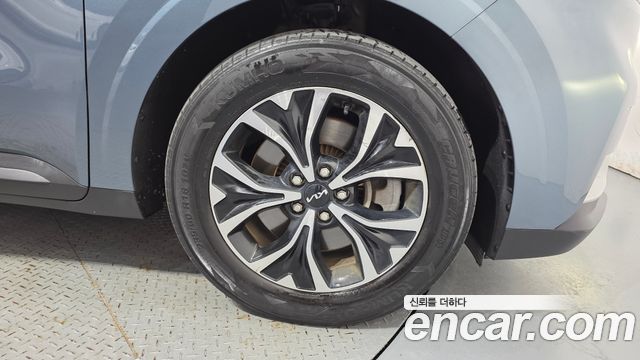 Kia Canival 2022 — photo 7