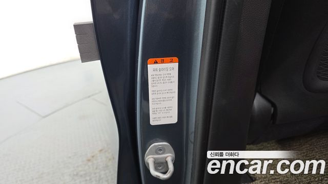 Kia Canival 2022 — photo 27