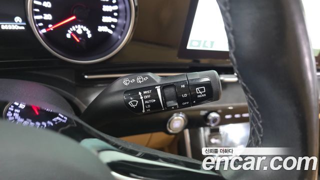 Kia Canival 2022 — photo 29