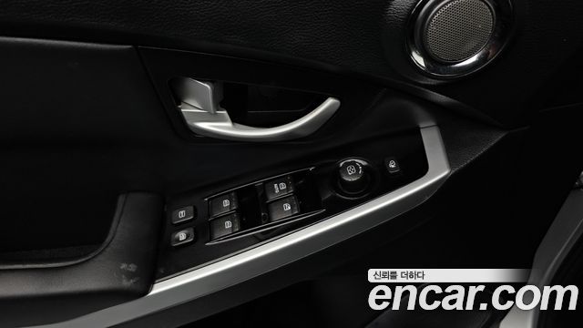 KG Mobility KORANDO 2016 — photo 25