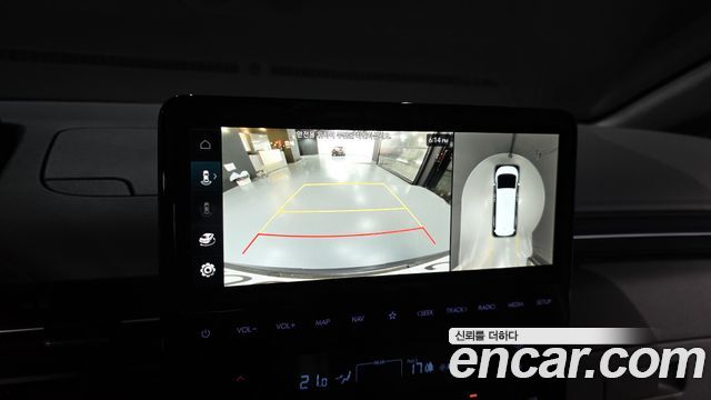 Hyundai Staria 2025 — photo 21
