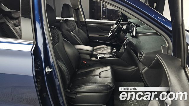 Hyundai Santafe 2019 — photo 16