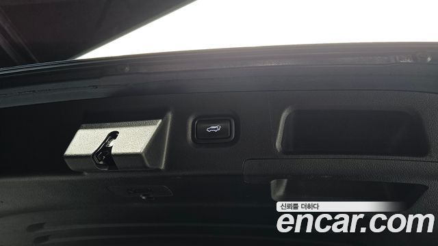 Hyundai Santafe 2019 — photo 27