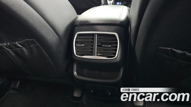 Hyundai Santafe 2019 — photo 30