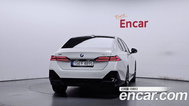 BMW 5-Series 2025 — photo 4