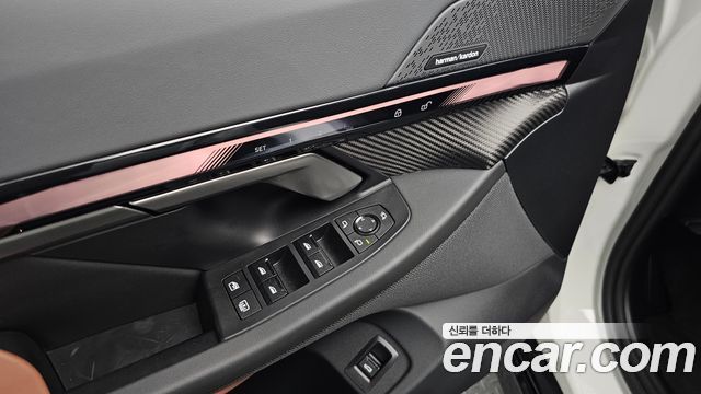 BMW 5-Series 2025 — photo 36