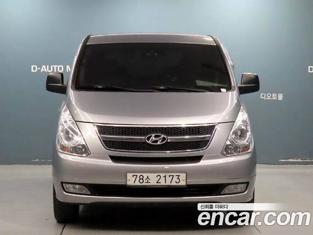 Hyundai Starex 2013 — photo 2