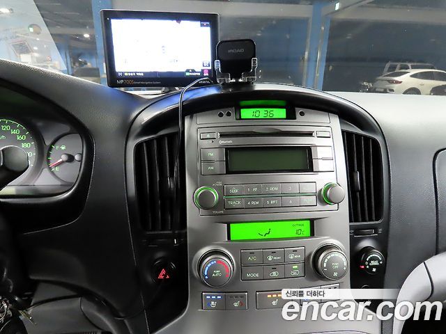 Hyundai Starex 2013 — photo 12