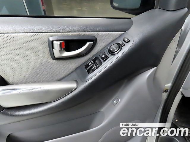 Hyundai Starex 2013 — photo 14