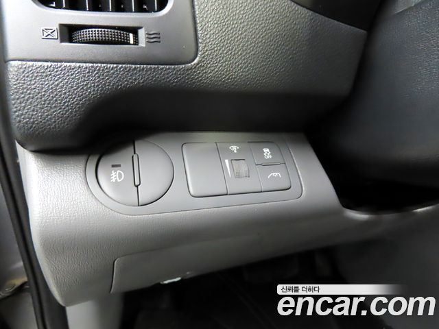 Hyundai Starex 2013 — photo 15
