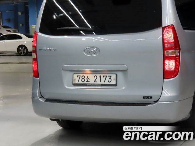 Hyundai Starex 2013 — photo 17
